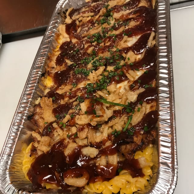 Pulled Pork Mac n Cheese.
